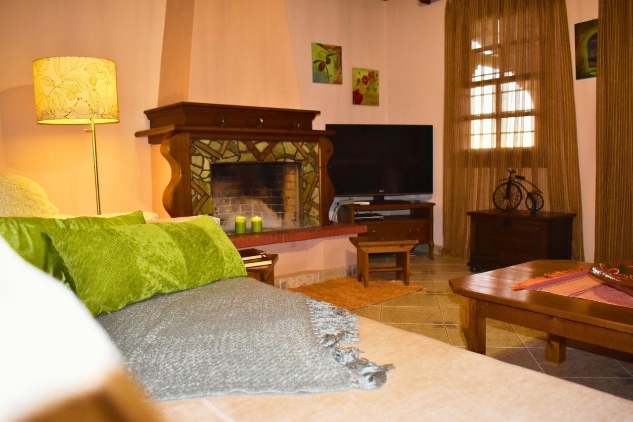 Lila'S Guest House Mikros Prinos Екстериор снимка