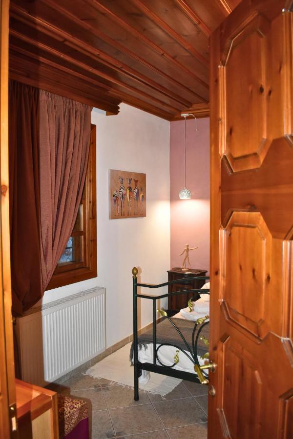Lila'S Guest House Mikros Prinos Екстериор снимка