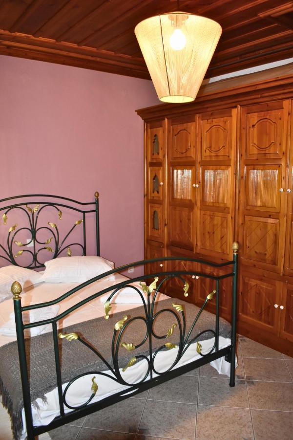 Lila'S Guest House Mikros Prinos Екстериор снимка