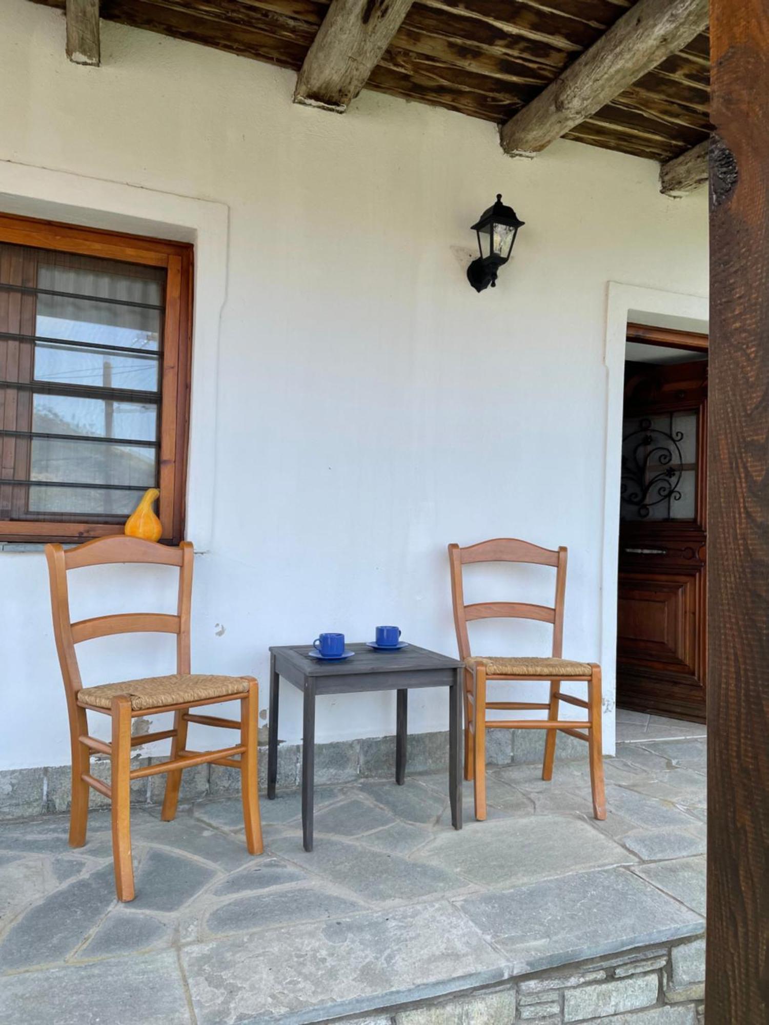 Lila'S Guest House Mikros Prinos Екстериор снимка