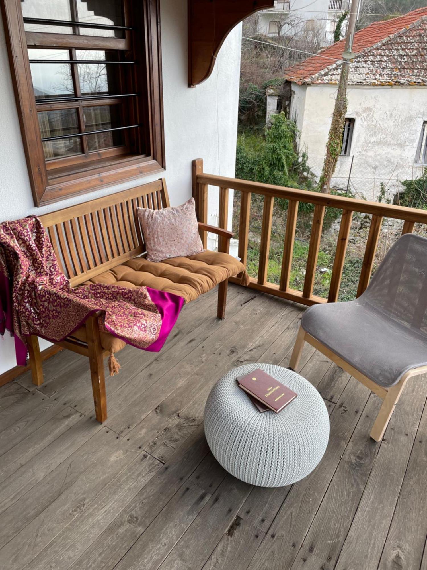 Lila'S Guest House Mikros Prinos Екстериор снимка