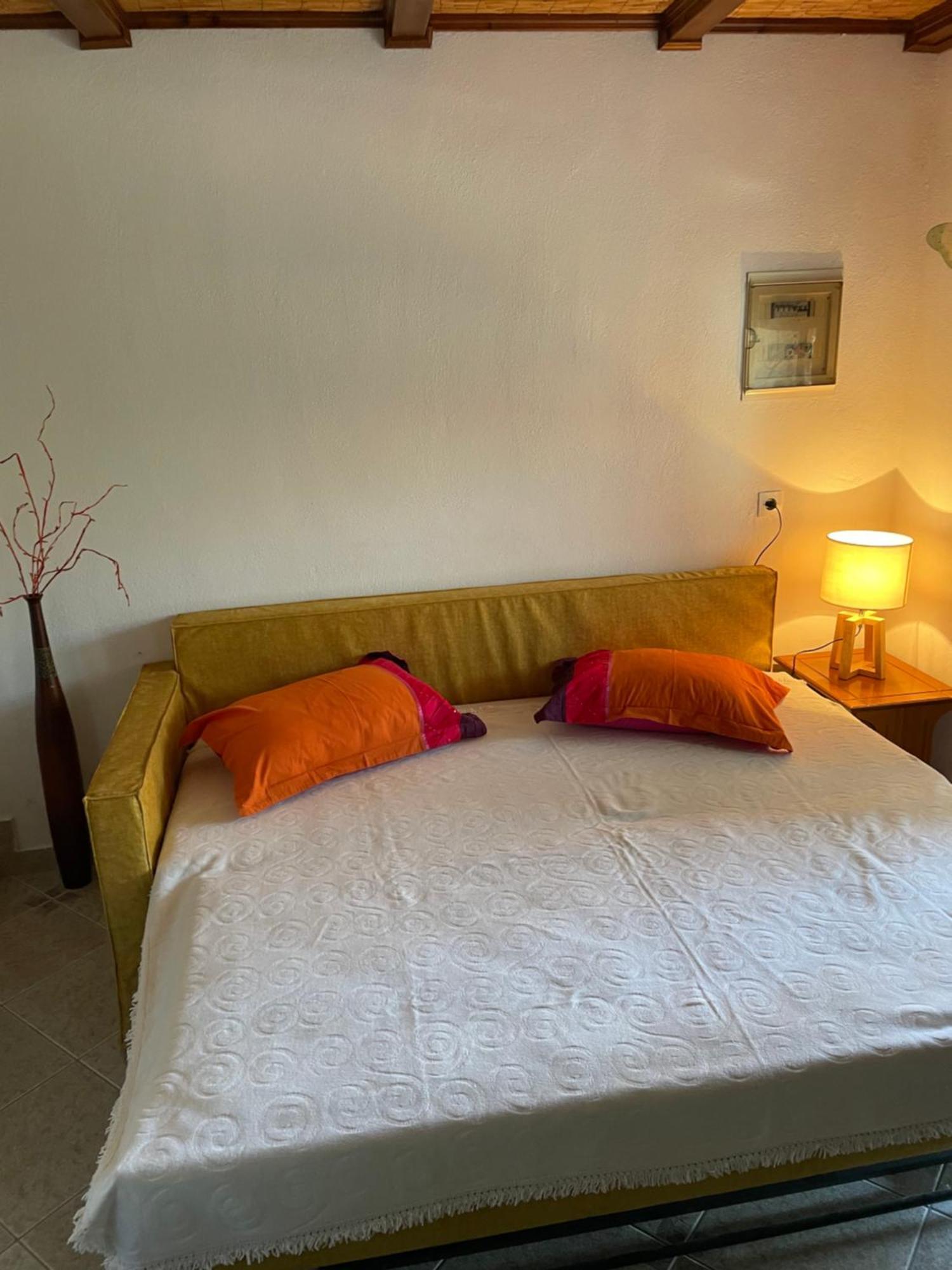 Lila'S Guest House Mikros Prinos Екстериор снимка